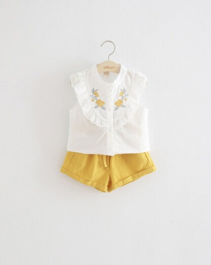 INS Children's Clothing Girls Embroidered Flowers Ruffled Lace Sleeveless Shirt Two-Color Shorts Set